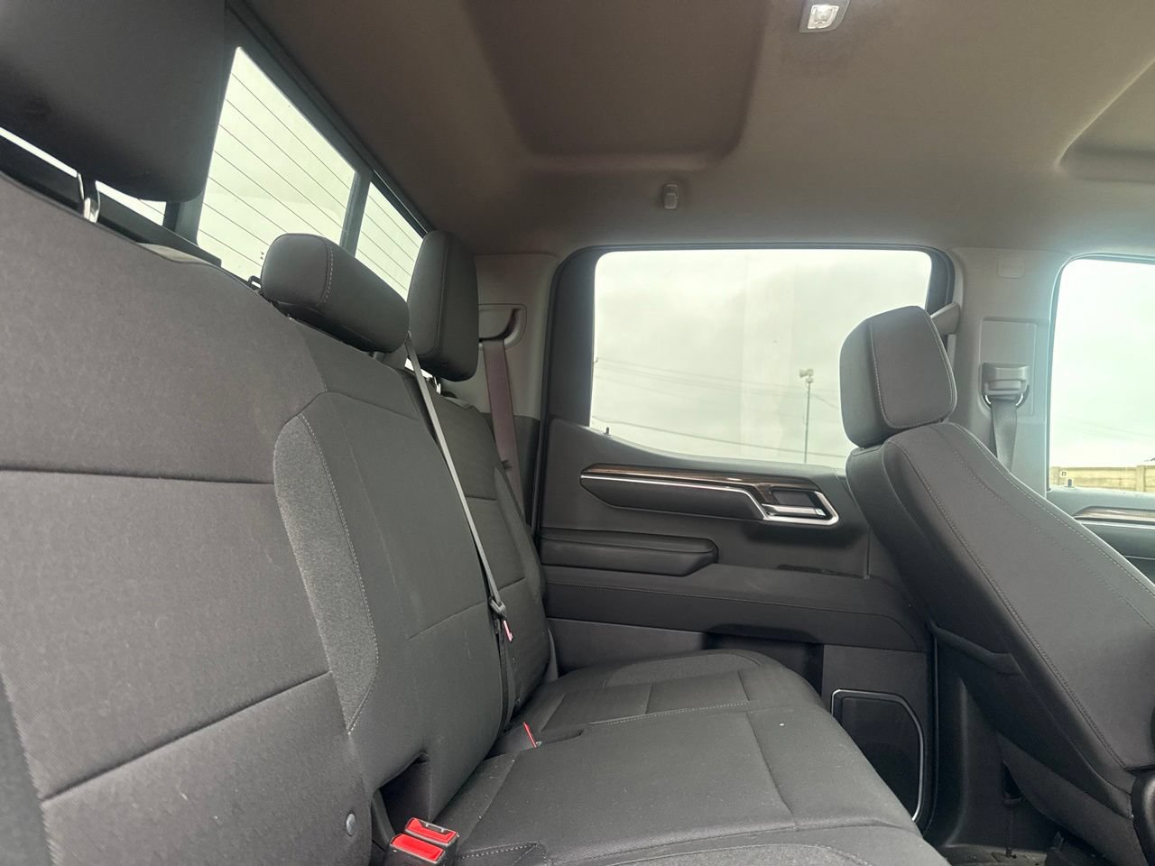 Used 2025 Chevrolet Silverado 1500 LT w/ Safety Package RWD image 34