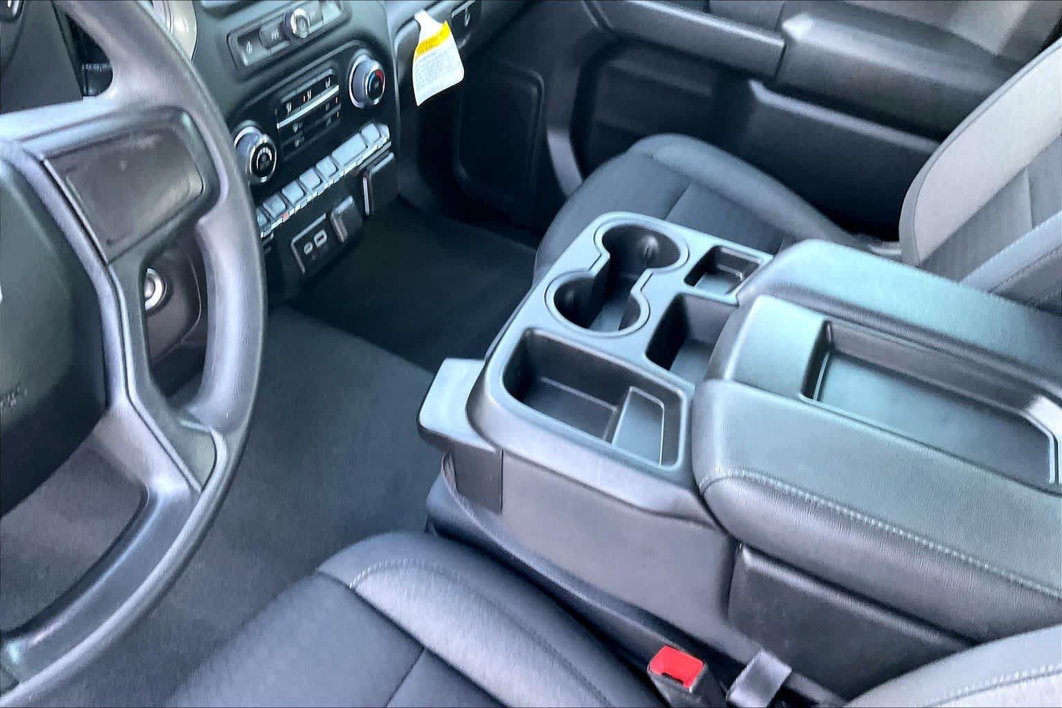 Used 2024 Chevrolet Silverado 1500 Custom Trail Boss w/ Turbomax Blackout Package AWD/4WD image 16