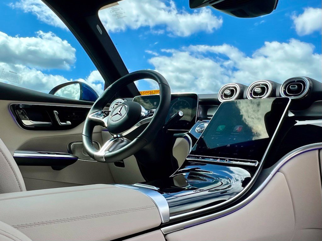 Certified 2026 Mercedes-Benz GLC 300 4MATIC image 17