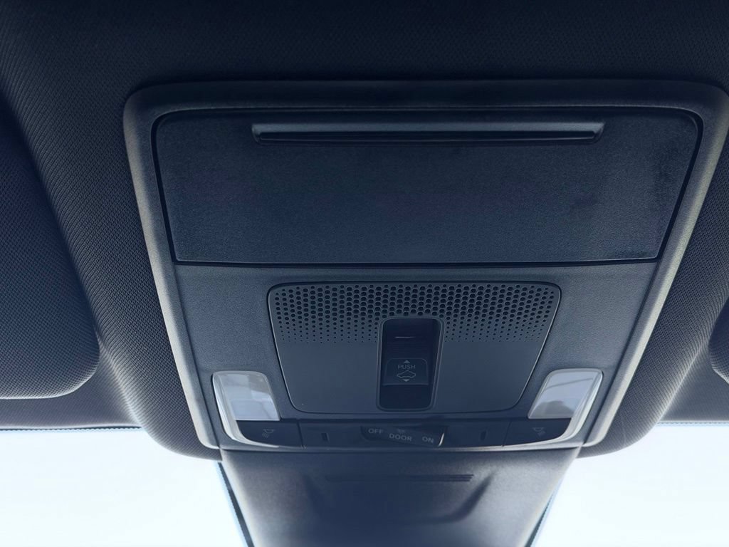 Used 2025 Honda CR-V Sport Touring image 44