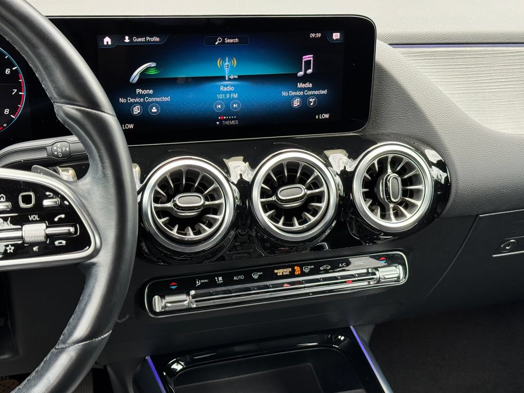 Used 2023 Mercedes-Benz GLA 250 w/ Premium Package image 35