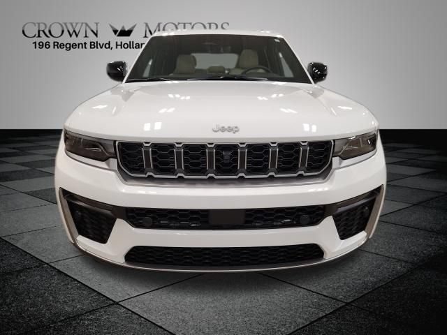 Used 2026 Jeep Grand Cherokee Limited w/ Luxury Tech Group II AWD/4WD image 8