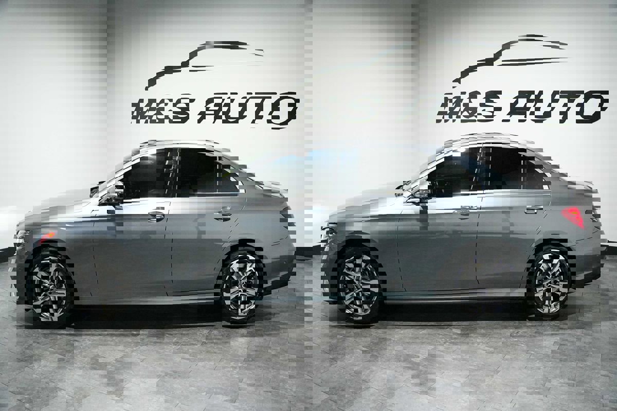 Used 2018 Mercedes-Benz E 300 image 3