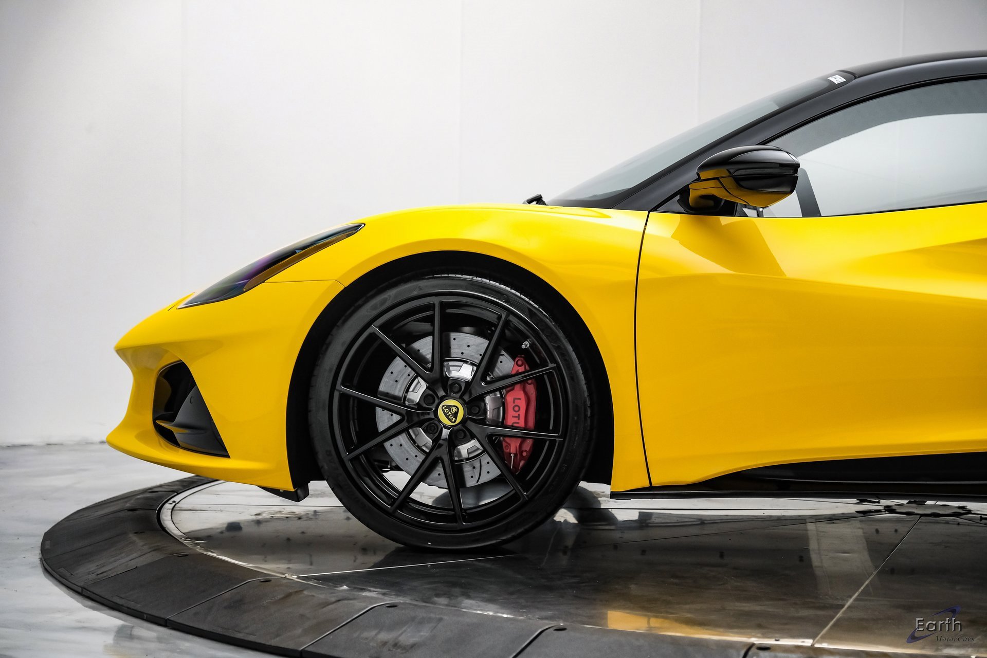 Used 2024 Lotus Emira First Edition image 6