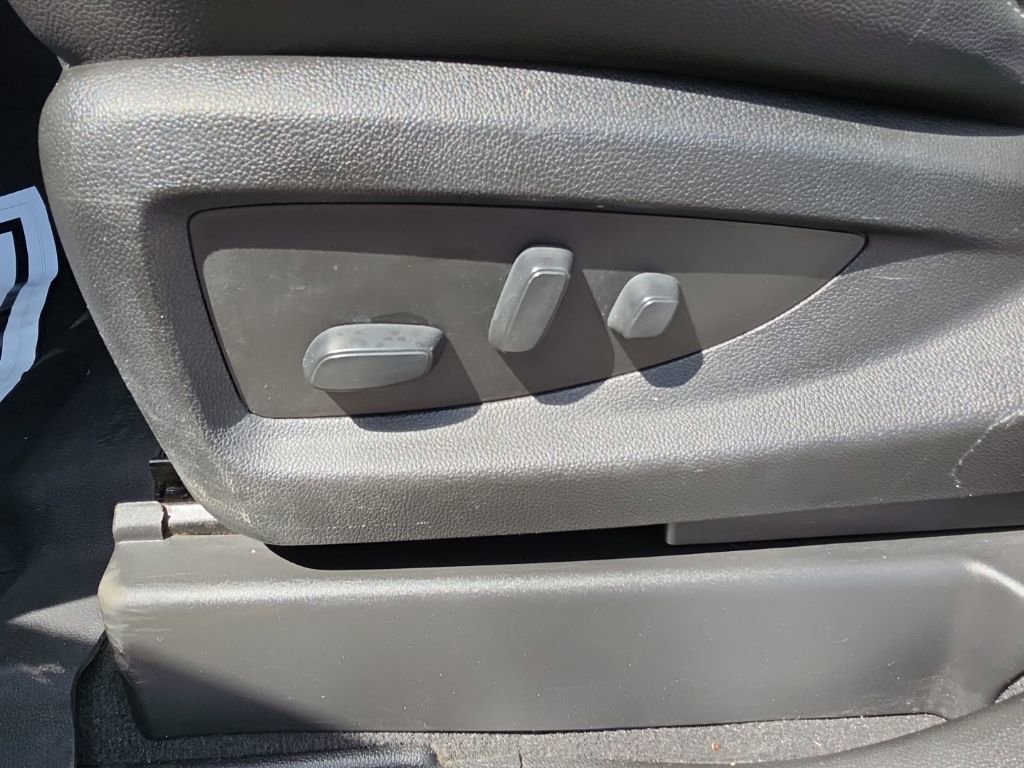 Used 2020 Chevrolet Suburban Premier w/ Max Trailering Package AWD/4WD image 28