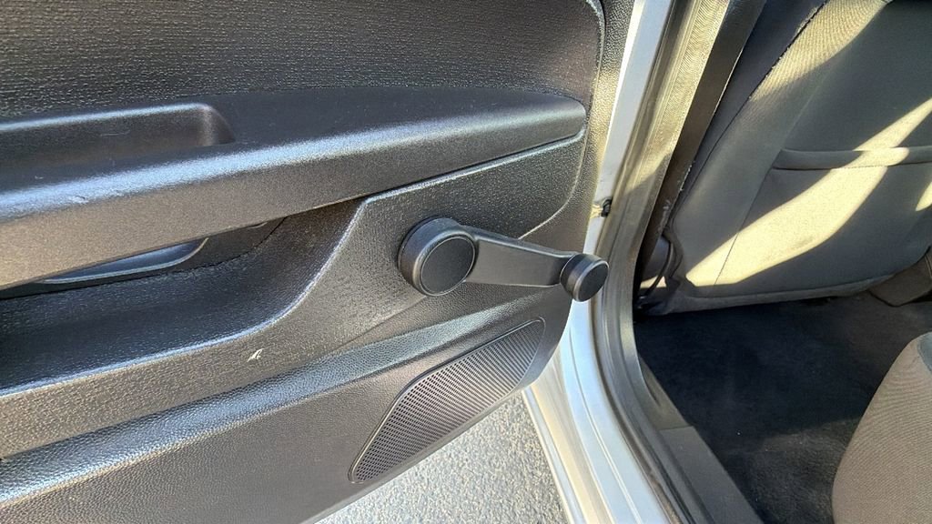 Used 2017 Ford Fiesta S FWD image 15