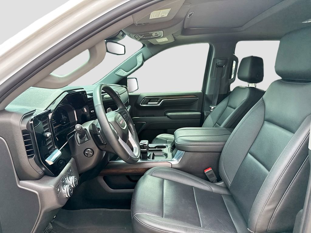 Used 2024 GMC Sierra 1500 SLT AWD/4WD image 11