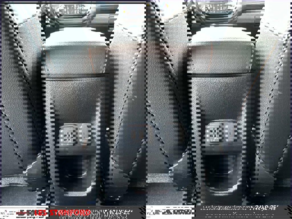 Certified 2022 GMC Canyon AT4 w/ Trailering Package image 15