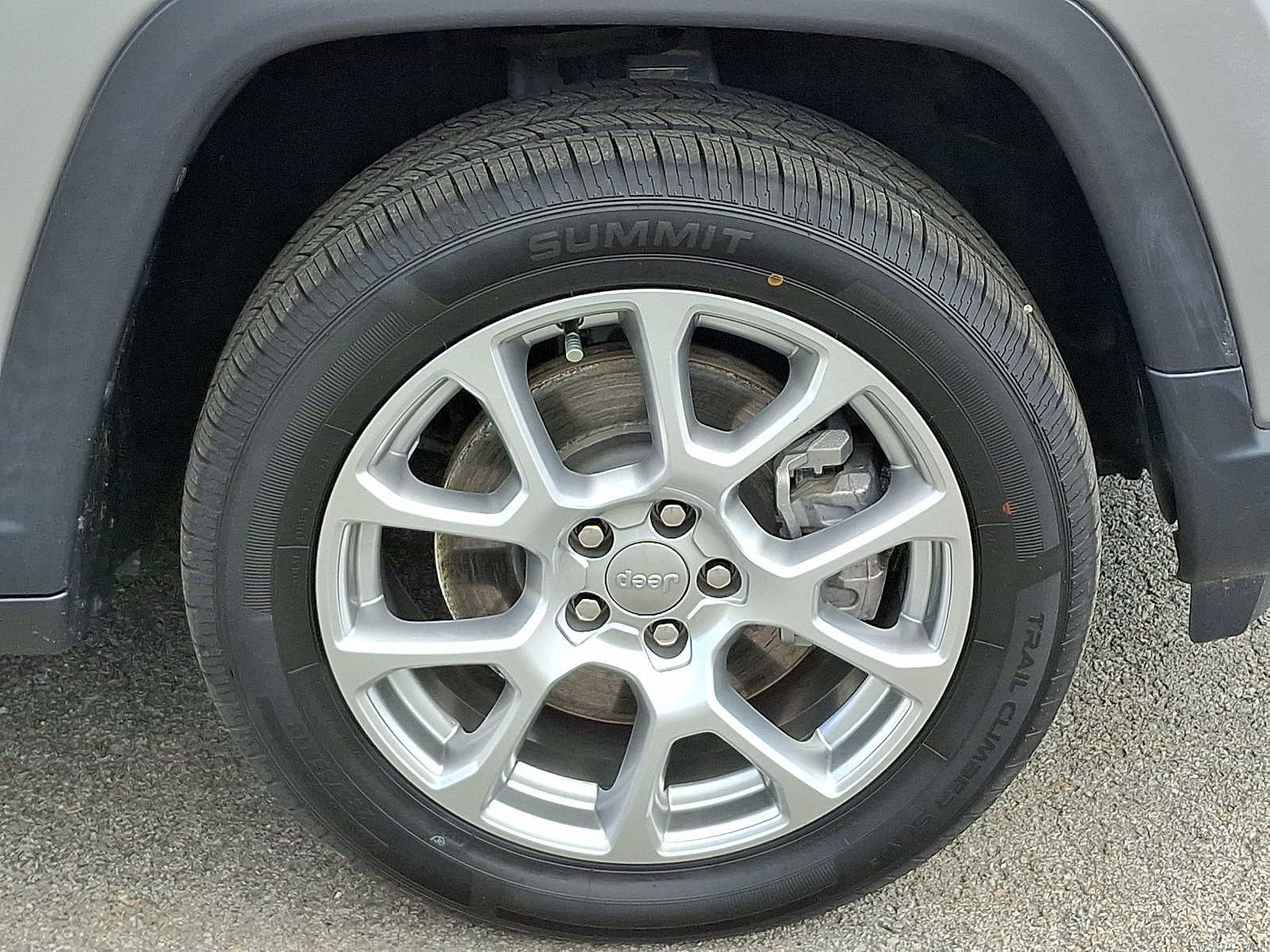 Used 2023 Jeep Compass Latitude AWD/4WD image 8