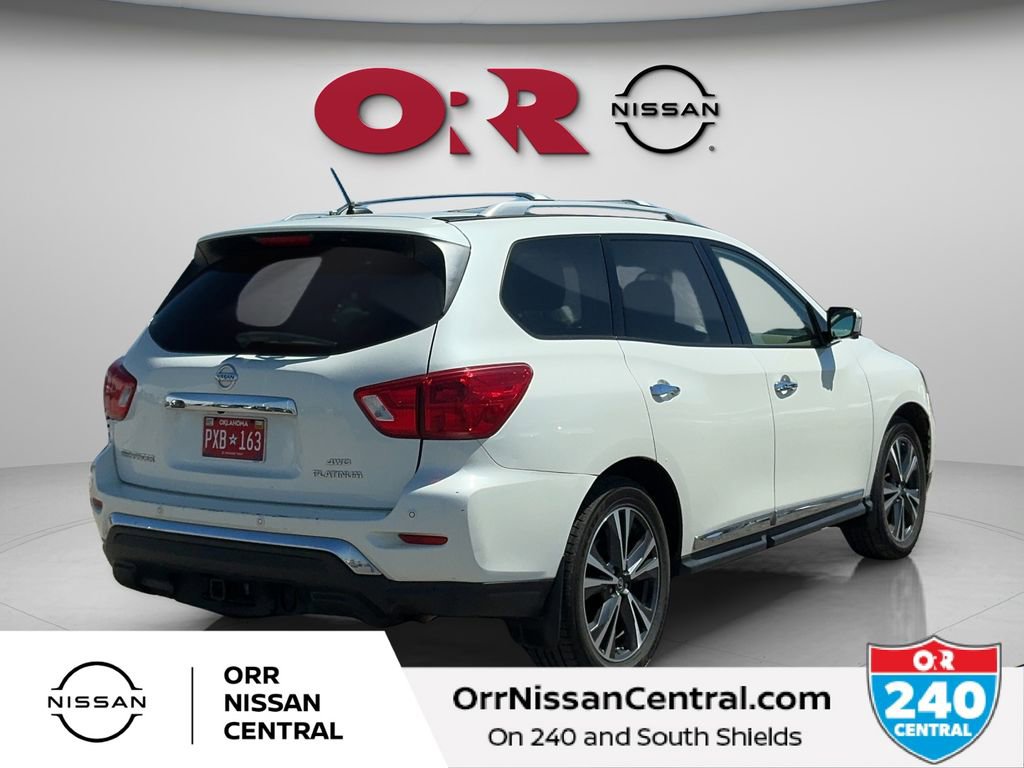 Used 2017 Nissan Pathfinder Platinum image 5