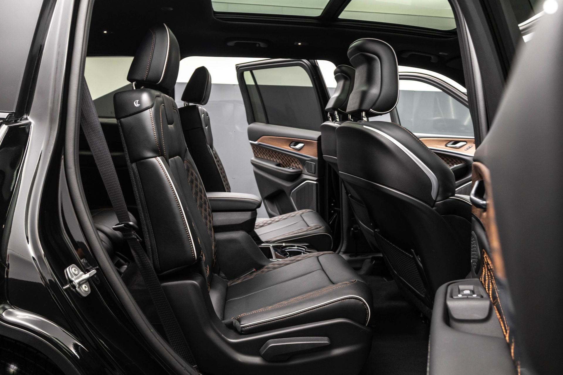 Used 2025 Jeep Grand Cherokee L Summit image 33