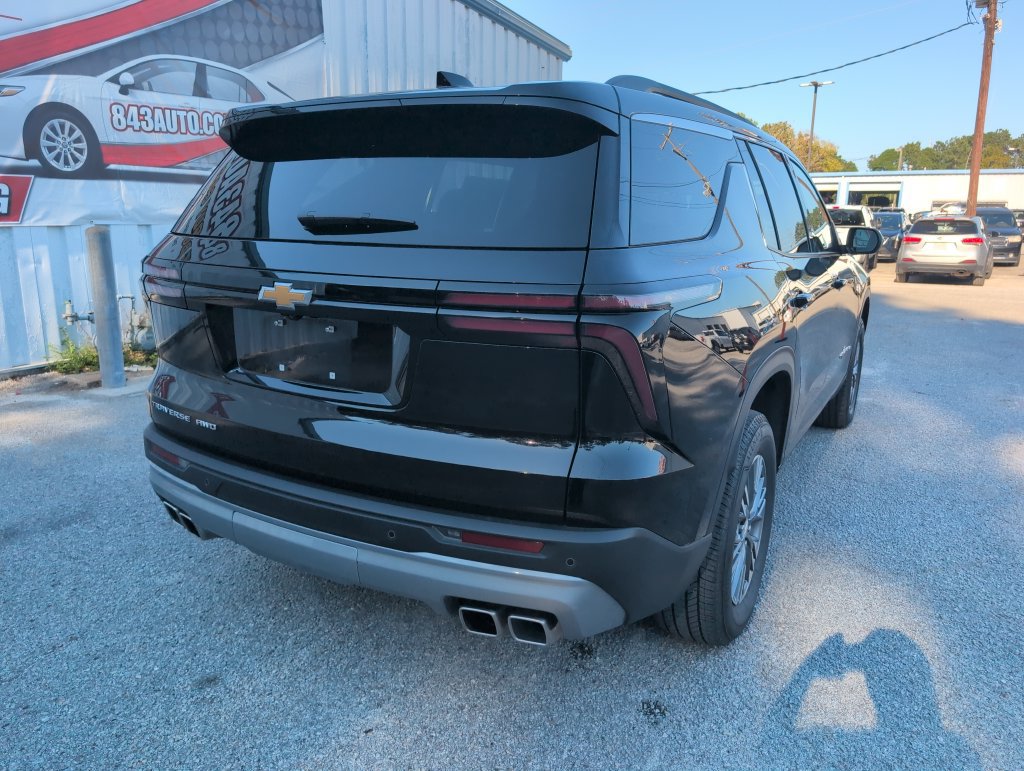 Used 2025 Chevrolet Traverse LT AWD/4WD image 8