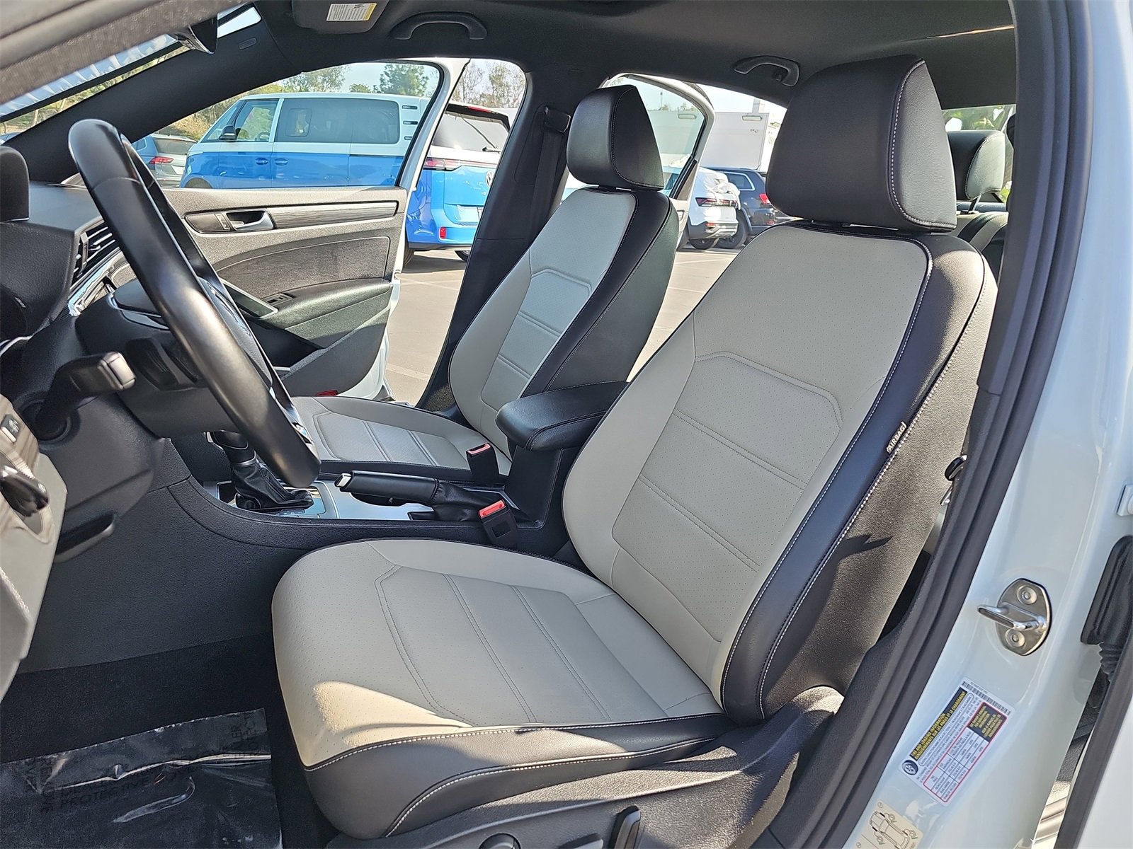 Used 2021 Volkswagen Passat 2.0T R-Line image 14