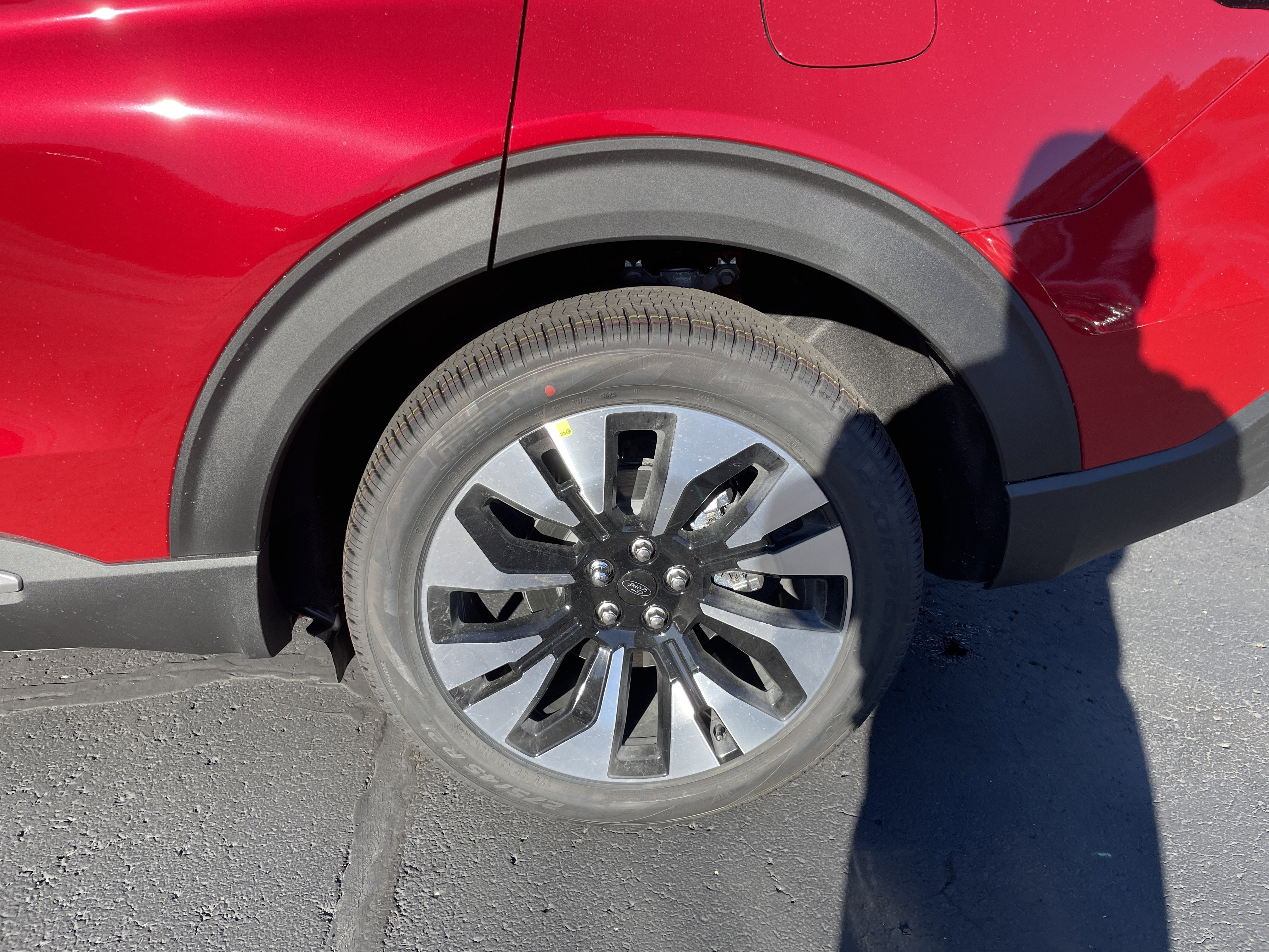 New 2026 Ford Explorer Platinum image 13