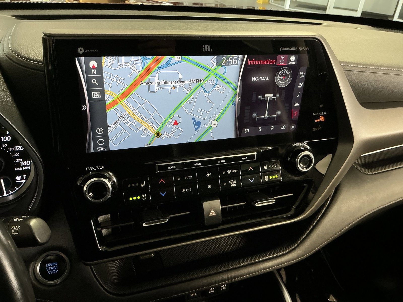 Used 2020 Toyota Highlander Limited image 28