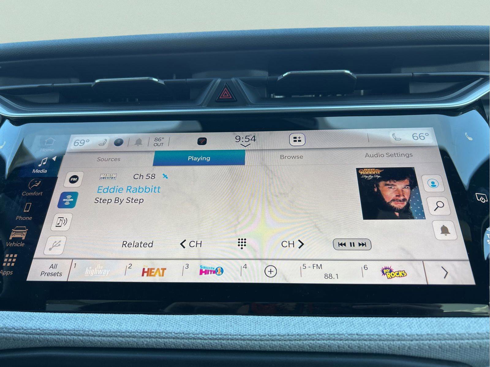 New 2026 Jeep Cherokee Laredo image 26