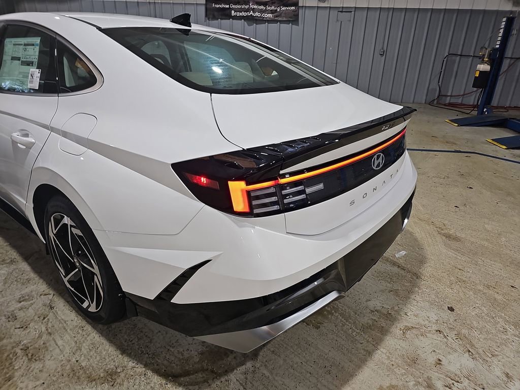 New 2026 Hyundai Sonata SEL FWD image 36