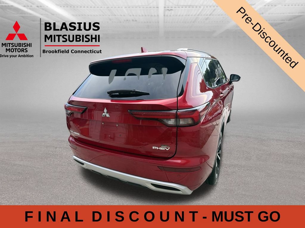 Used 2023 Mitsubishi Outlander SEL AWD/4WD image 9