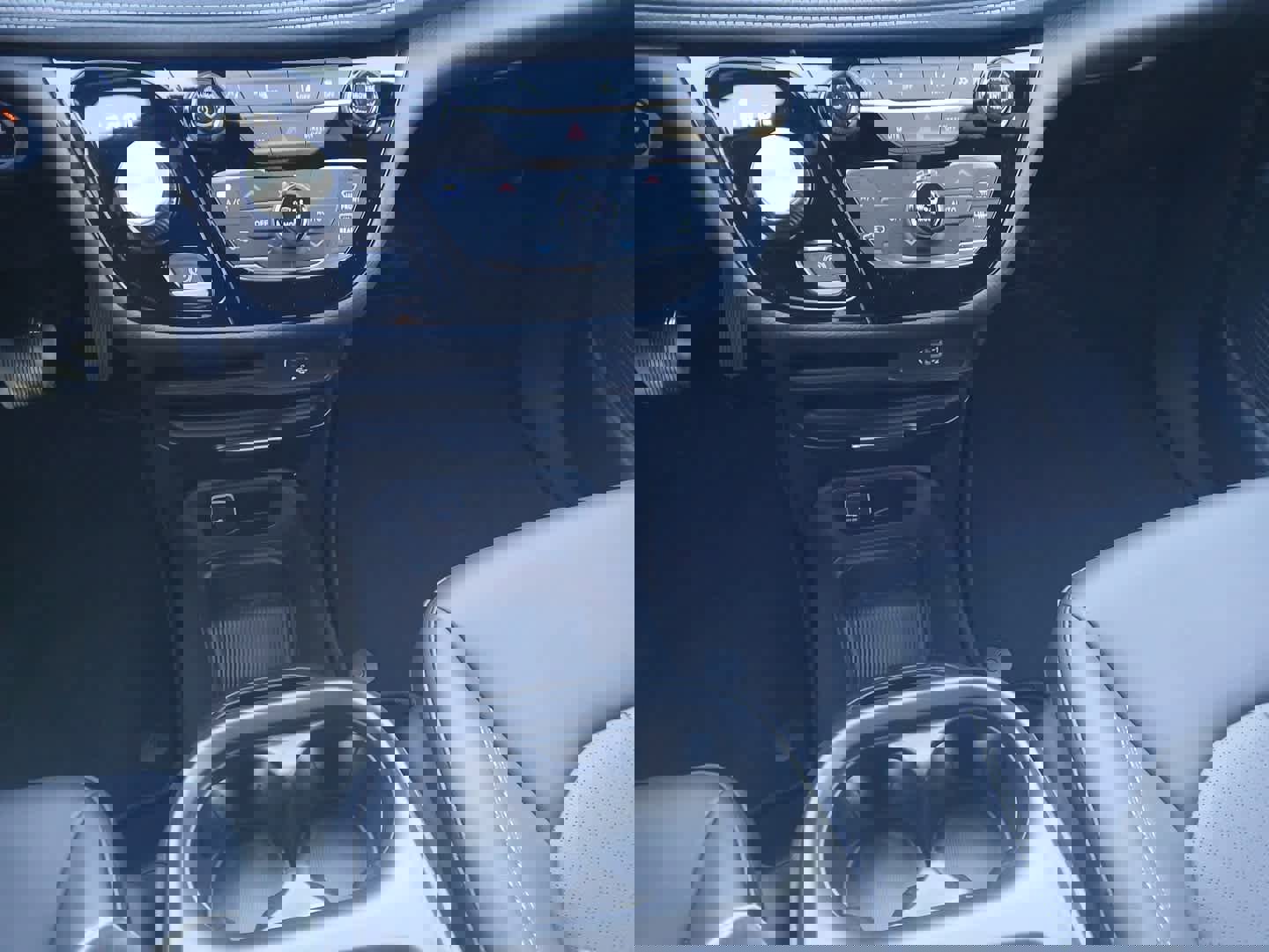 New 2026 Chrysler Pacifica Select w/ S Appearance Package image 37