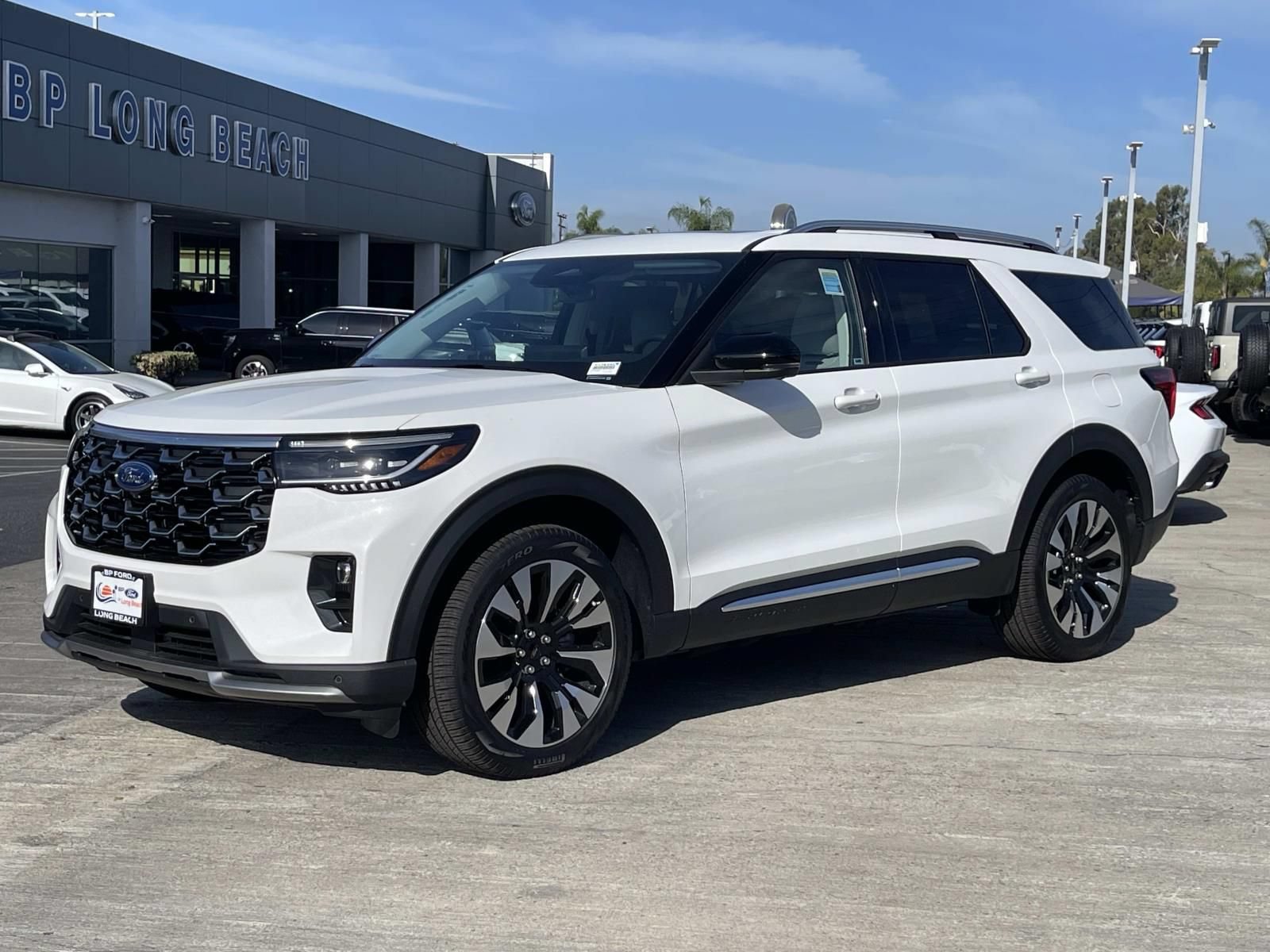 New 2026 Ford Explorer Platinum w/ LUX Leather Package AWD/4WD image 5