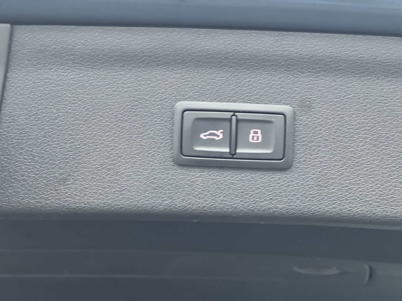 Used 2016 Audi Q3 2.0T Premium Plus w/ Sport Package image 6