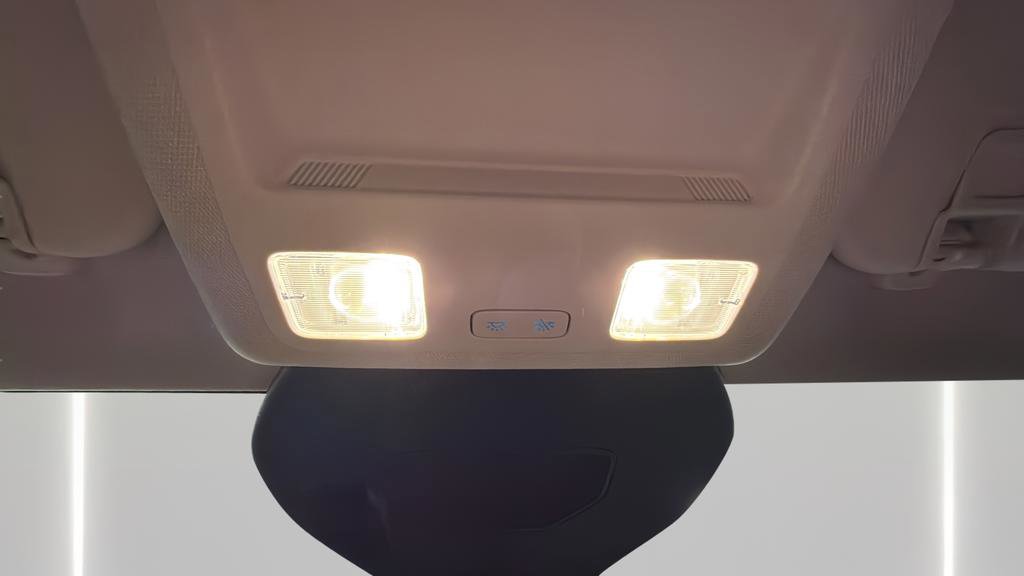 Used 2023 Ford Escape SE image 18