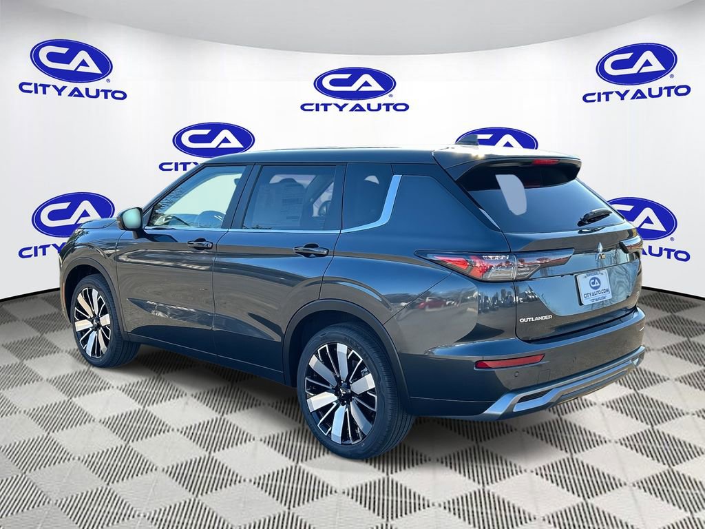 New 2025 Mitsubishi Outlander SE image 5