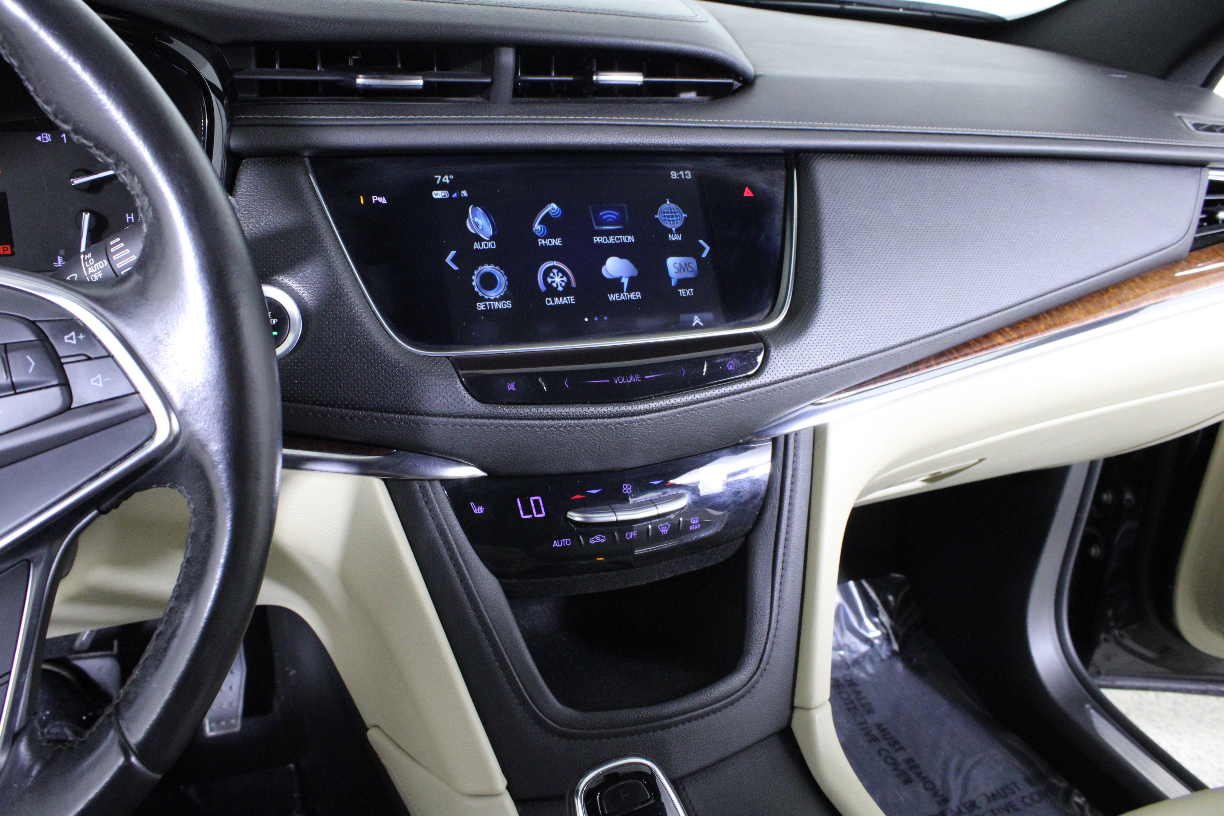 Used 2018 Cadillac XT5 Luxury w/ Driver Awareness Package image 27