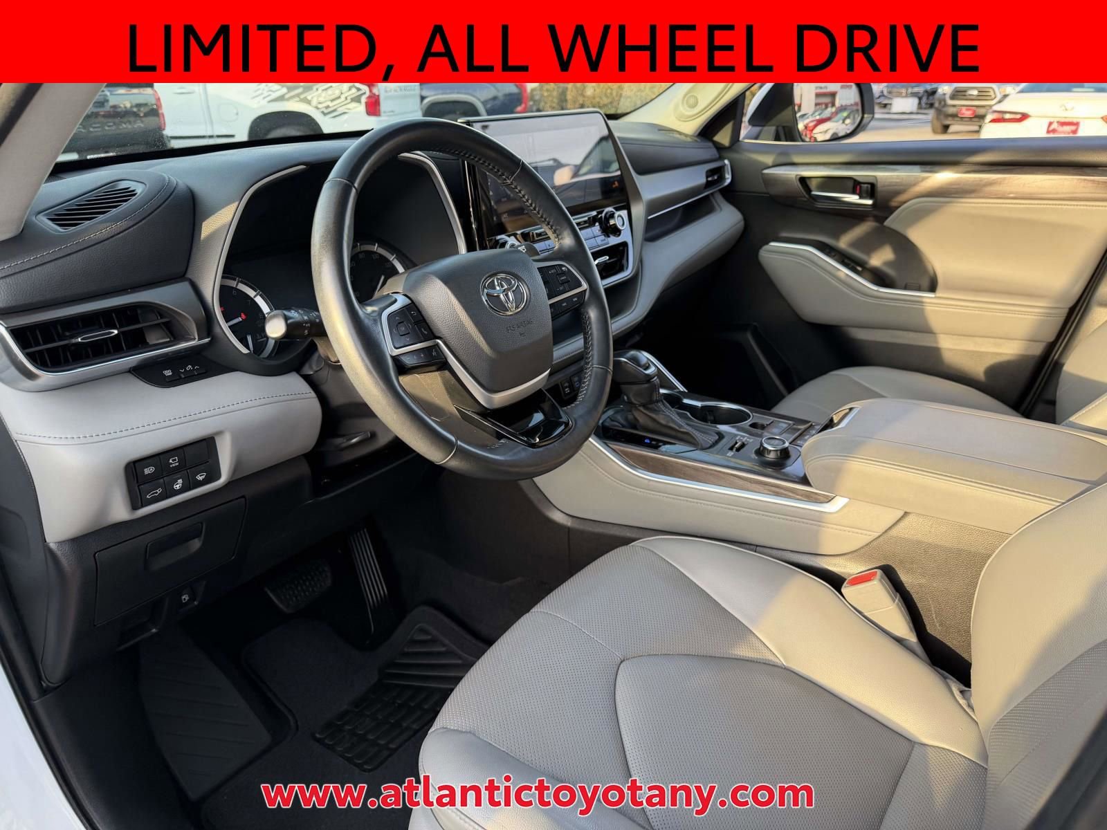 Used 2022 Toyota Highlander Limited image 17
