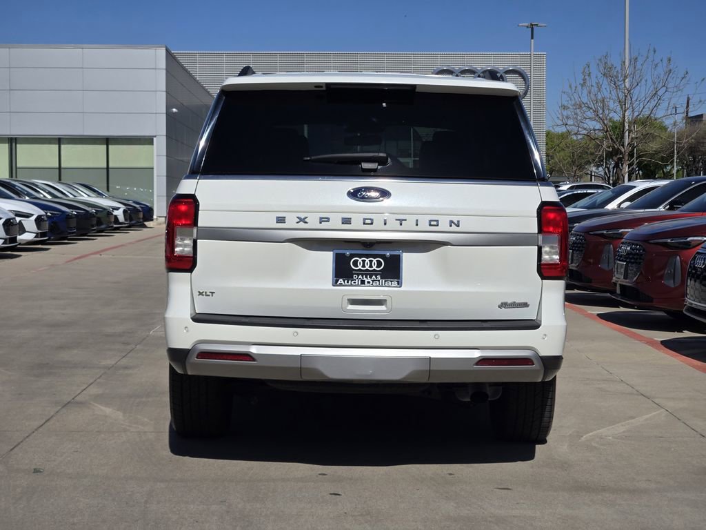 Used 2024 Ford Expedition XLT image 9