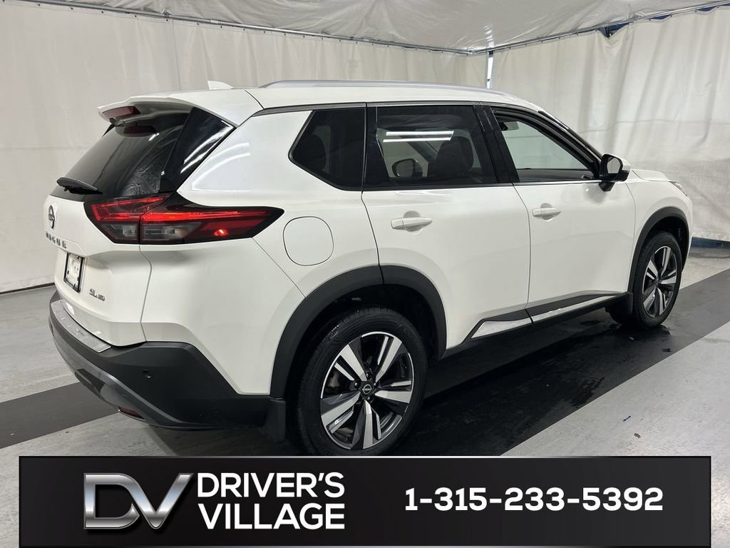 Used 2023 Nissan Rogue SL AWD/4WD image 2
