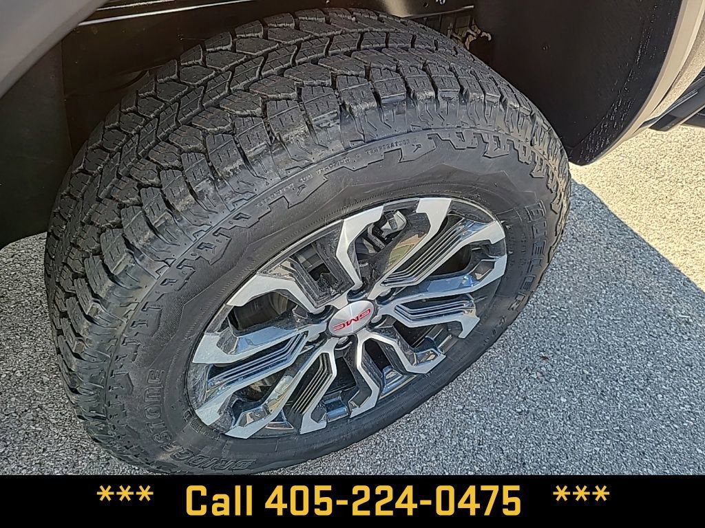 New 2026 GMC Canyon Denali image 16