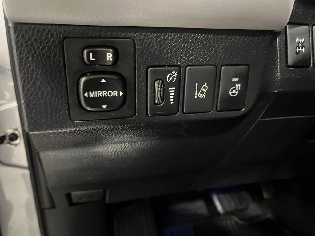 Used 2017 Toyota RAV4 Platinum w/ All Weather Liner Package AWD/4WD image 25