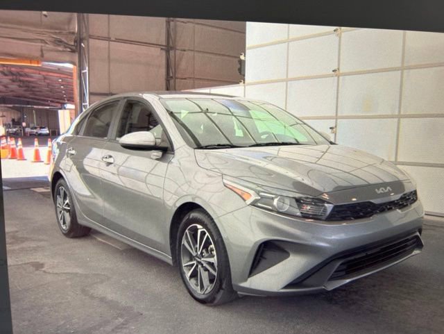 Used 2023 Kia Forte LXS FWD image 7