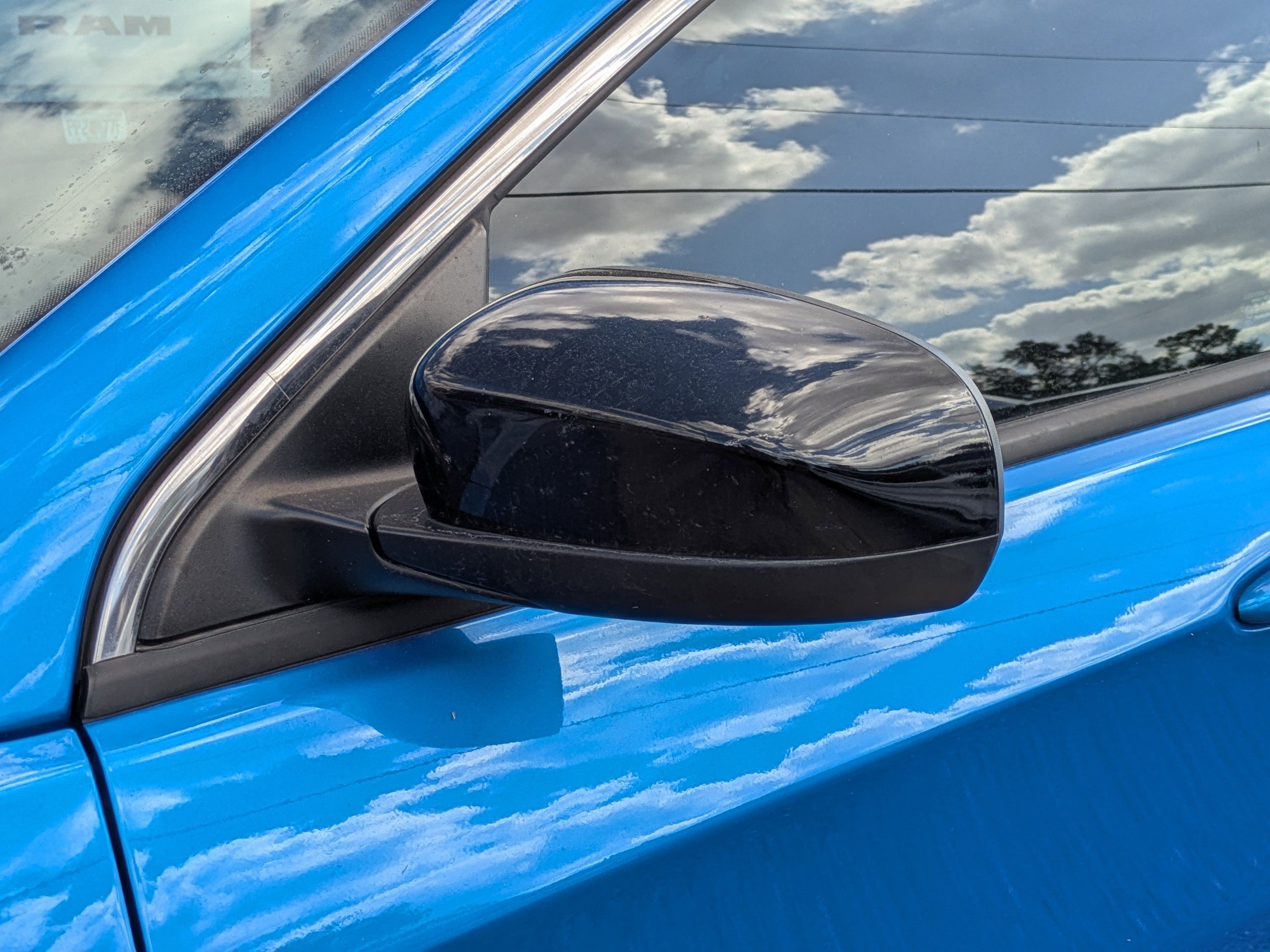 Used 2024 Jeep Compass Latitude image 10