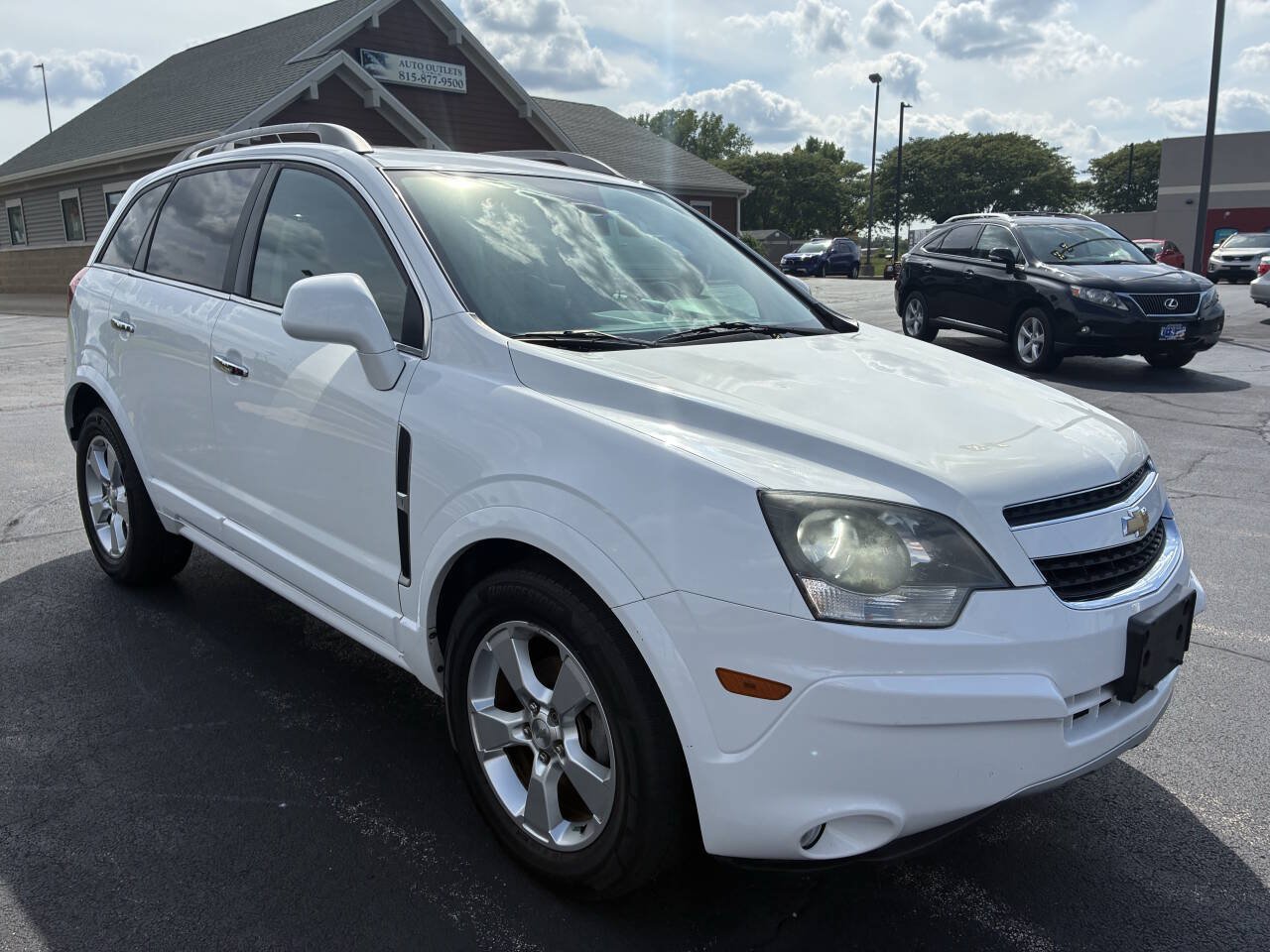 Used 2015 Chevrolet Captiva Sport LT w/ Convenience Package FWD image 1