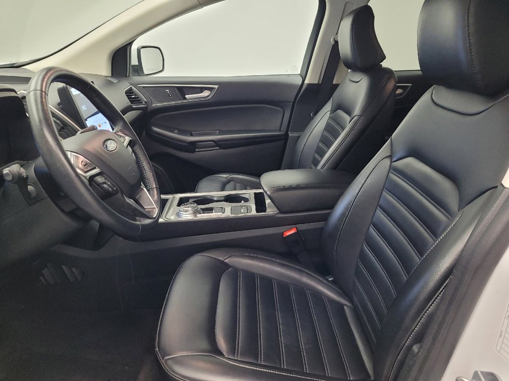 Used 2024 Ford Edge SEL image 17