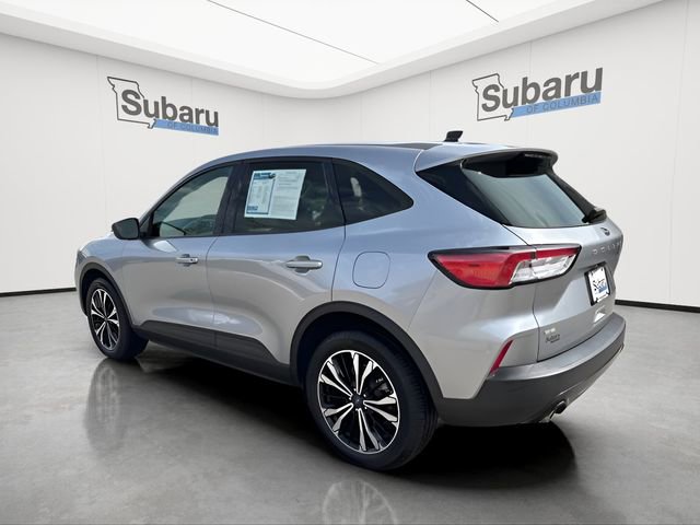 Used 2021 Ford Escape SE w/ SE Sport Appearance Package image 8