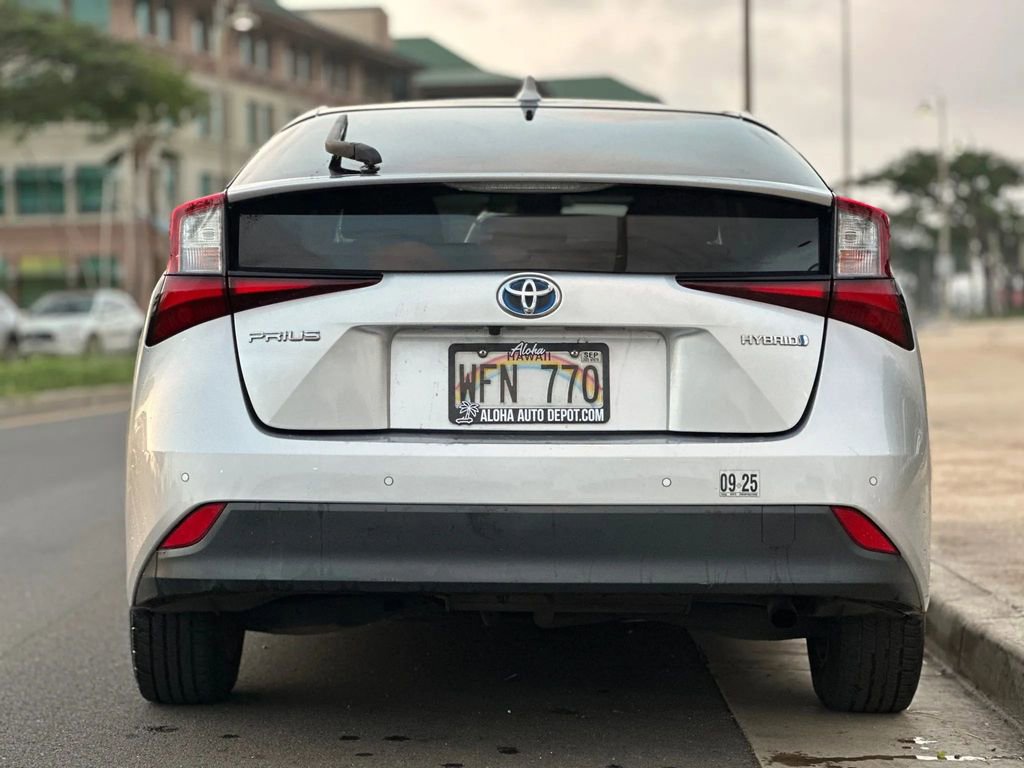 Used 2022 Toyota Prius LE image 4