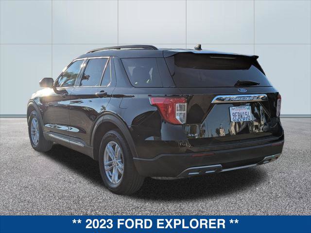 Certified 2023 Ford Explorer XLT w/ Equipment Group 202A image 3