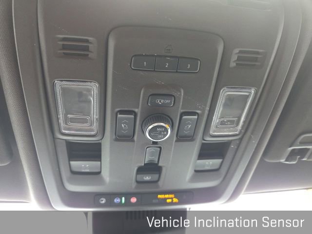Used 2024 GMC Yukon XL Denali w/ Advanced Technology Package AWD/4WD image 47