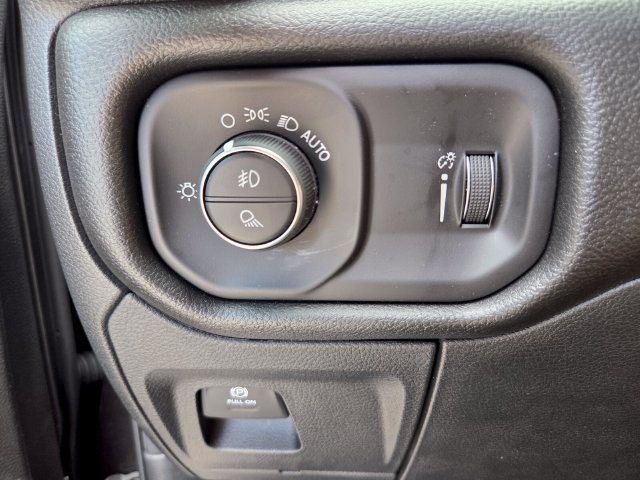 New 2026 RAM 1500 Express RWD image 21
