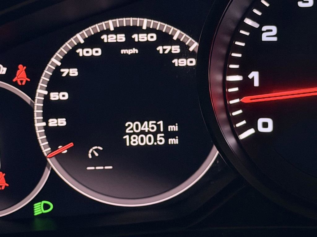 Certified 2023 Porsche Panamera 4 AWD/4WD image 22