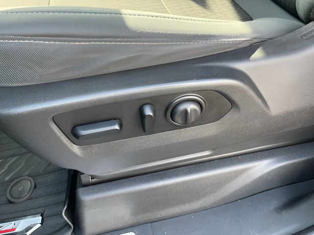Used 2020 Chevrolet Silverado 1500 RST AWD/4WD image 11