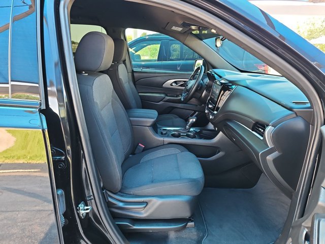 Used 2023 Chevrolet Traverse LT FWD image 21