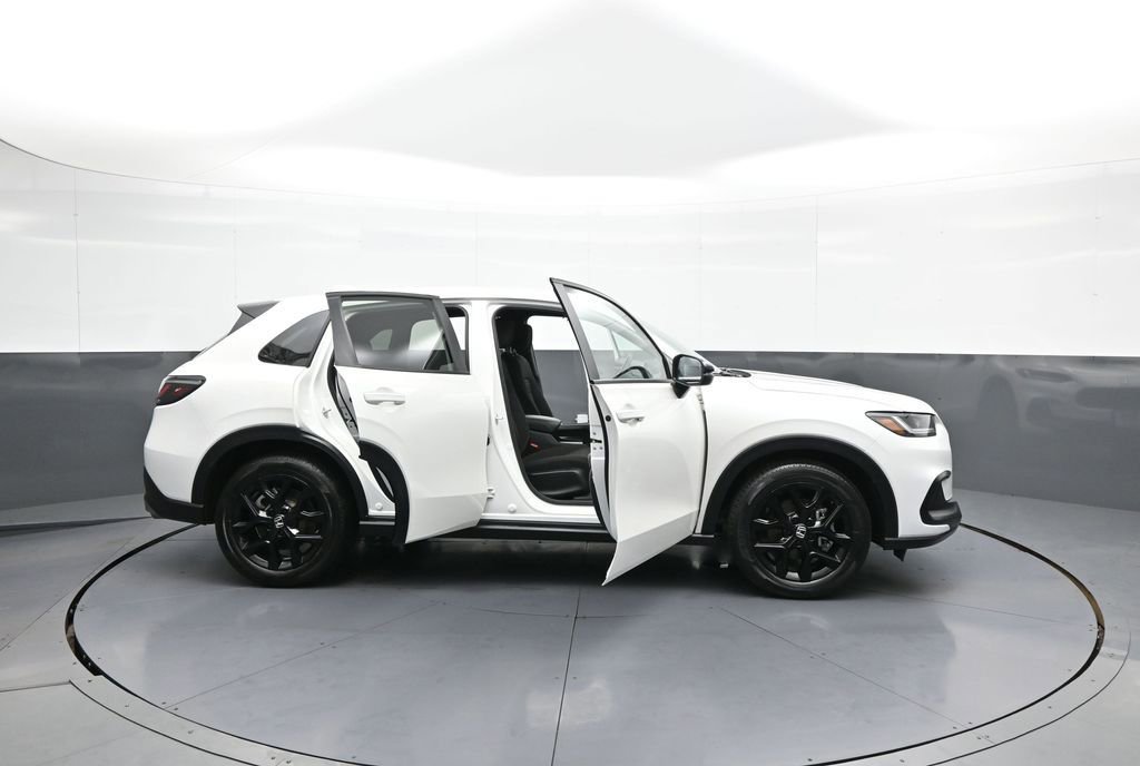 Certified 2024 Honda HR-V Sport image 40