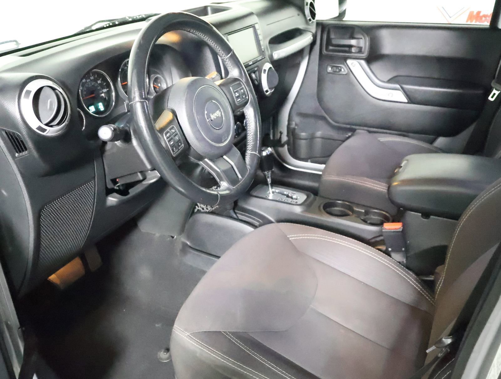 Used 2014 Jeep Wrangler Unlimited Sahara w/ Dual Top Group image 19