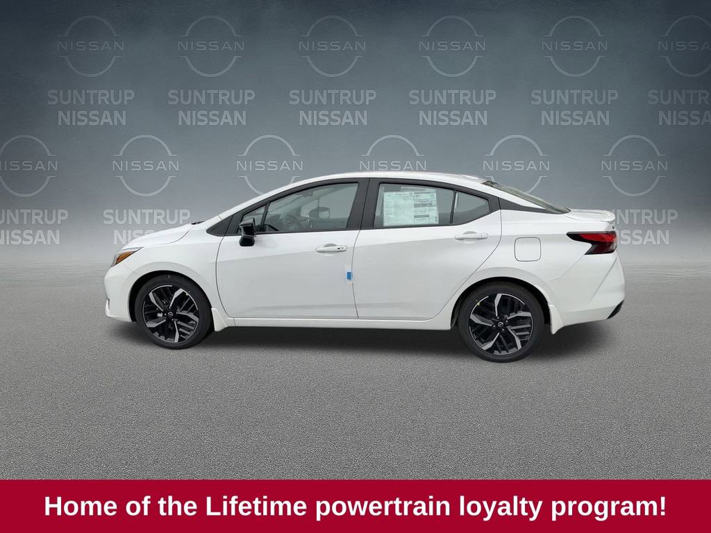 Used 2025 Nissan Versa SR w/ Trunk Package image 5