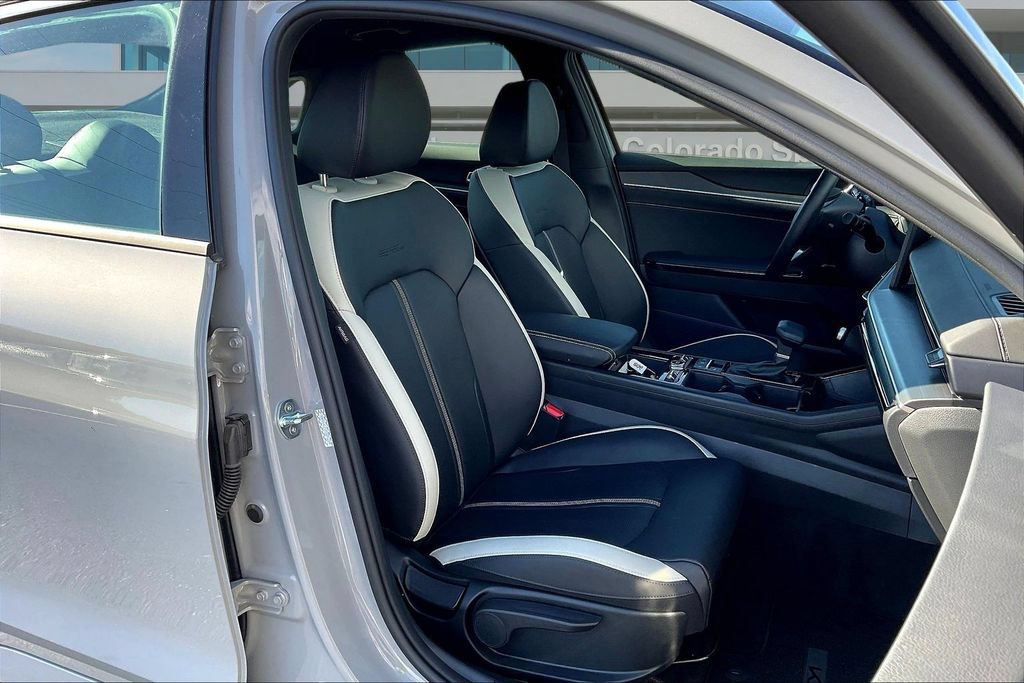Used 2025 Kia K5 GT-Line AWD/4WD image 29