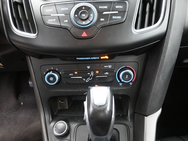 Used 2015 Ford Focus SE w/ Equipment Group 201A image 27